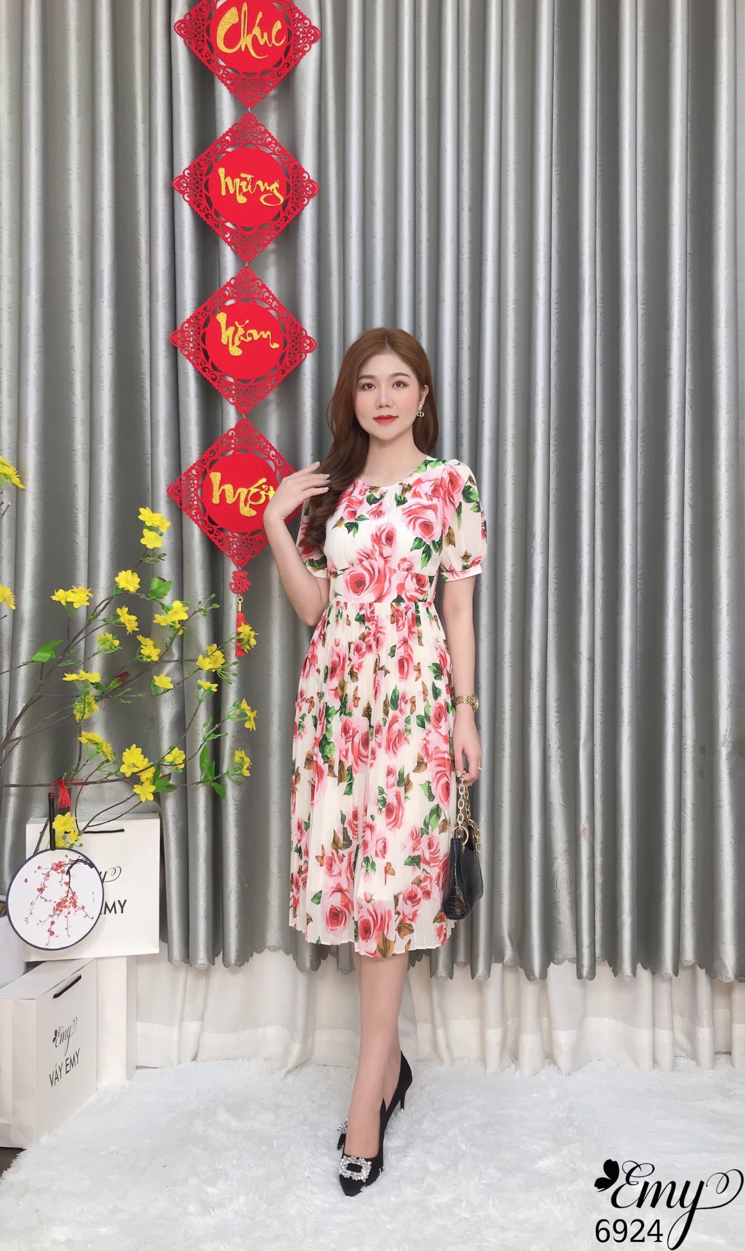 Đầm EMY EM6924  Xoè Dập Ply