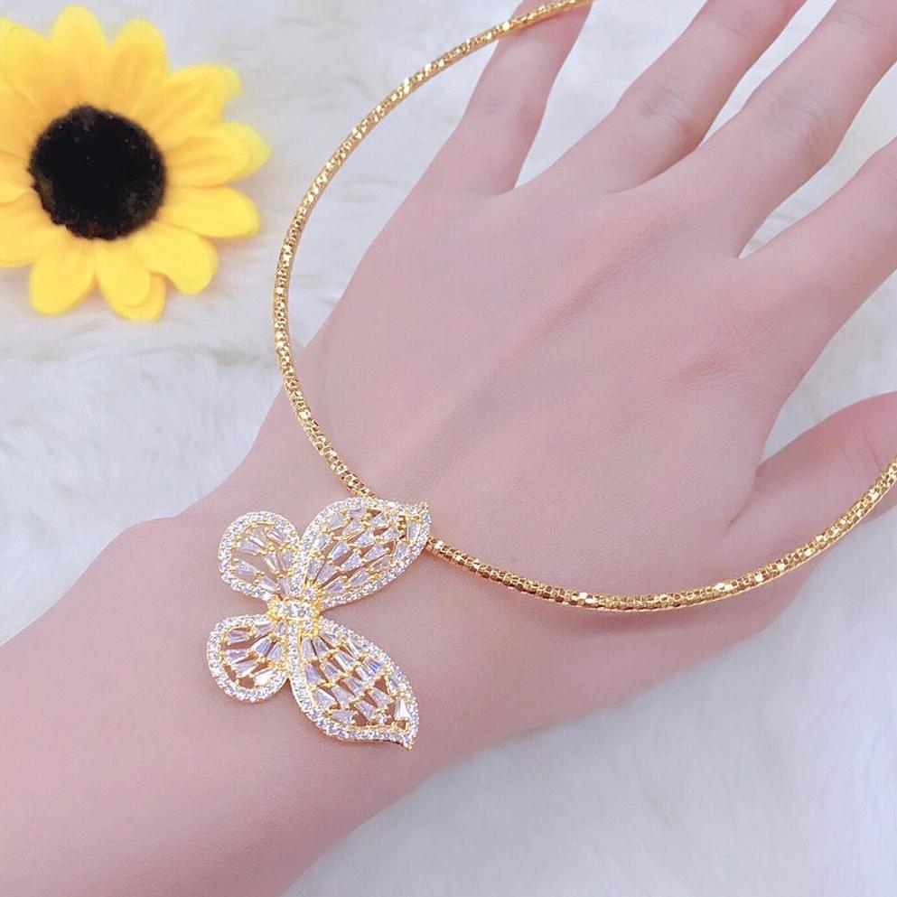 Kiềng Cổ Nữ Vàng 18K Kiềng Vàng Cao Cấp Dành Riêng Cho Các Buổi Tiệc Gặp Mặt Kiềng cổ nữ mạ vàng dạng dẻo tròn bướm hồ điệp kết đá sáng siêu lấp lánh lung linh Gado VK22111903