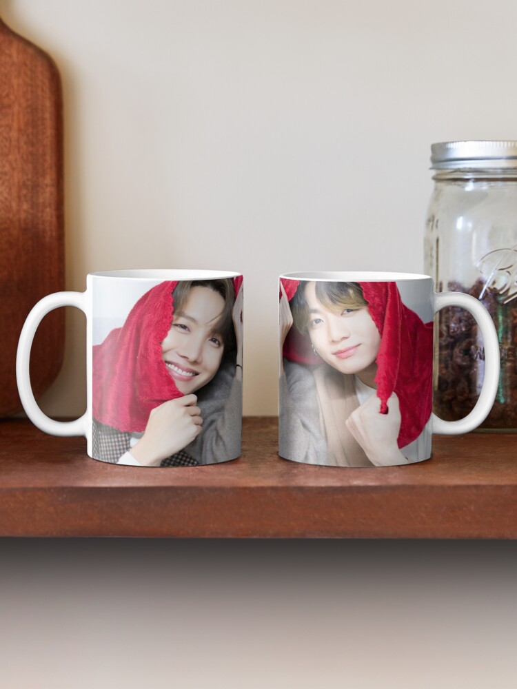 Cốc sứ uống trà cà phê in hình BTS Christmas