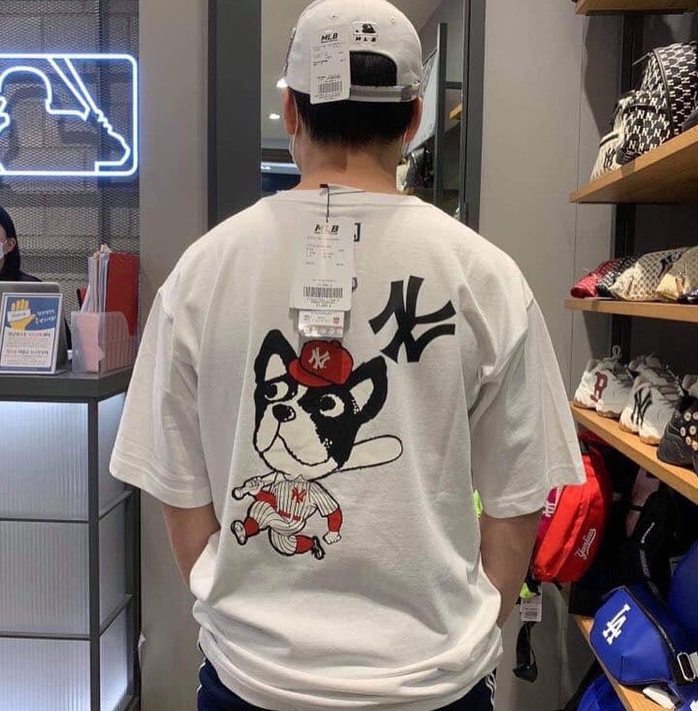 [HCM]Áo Thun MLB Chú Cún Bark New York Yankees