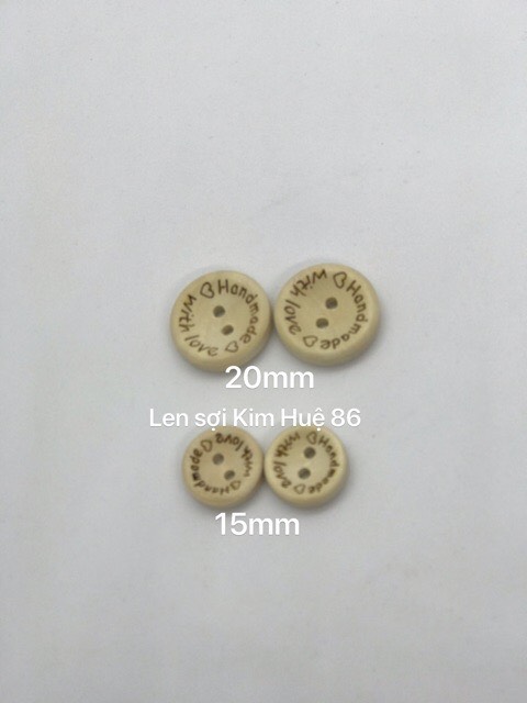 Cúc gỗ handmade with love