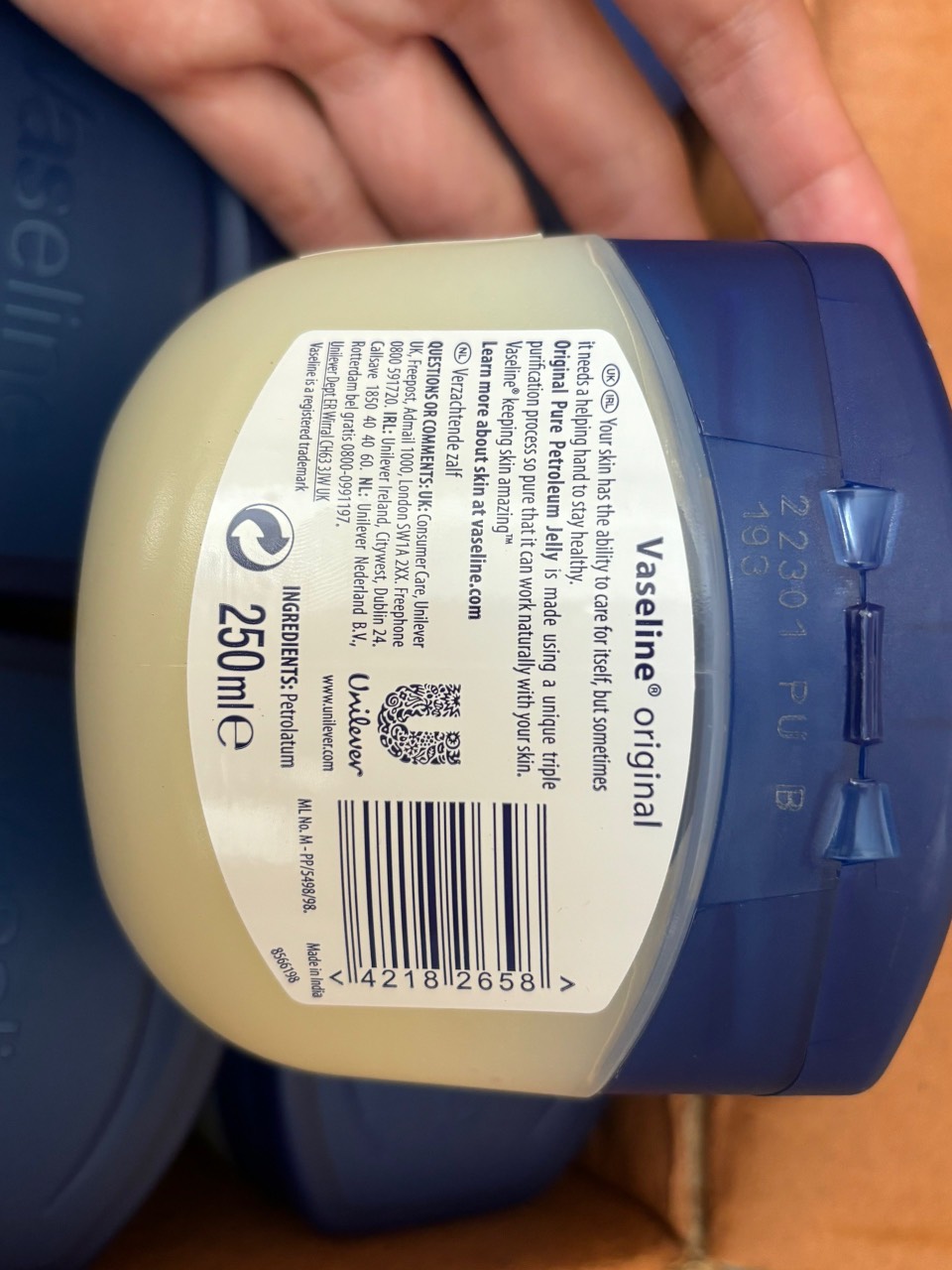 [Siêu Rẻ] Sáp Dưỡng ẩm Môi Vaseline Mỹ 49g