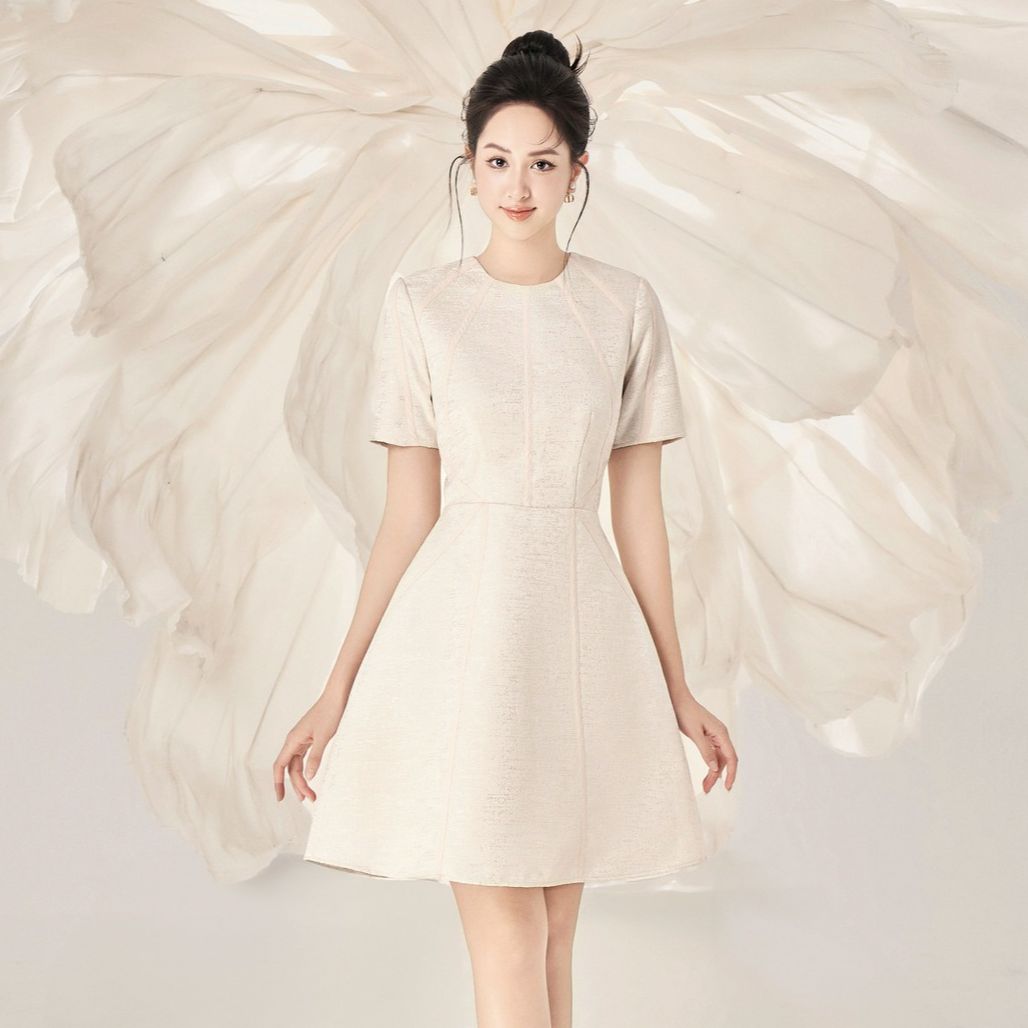 Voucher siêu sale 15% olv - đầm remy dress