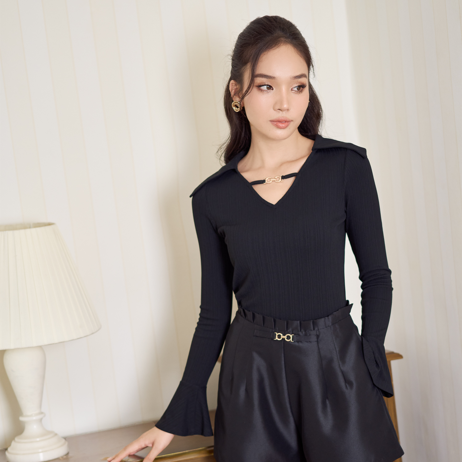 Áo ôm thun sọc kiểu tay loe Maybi