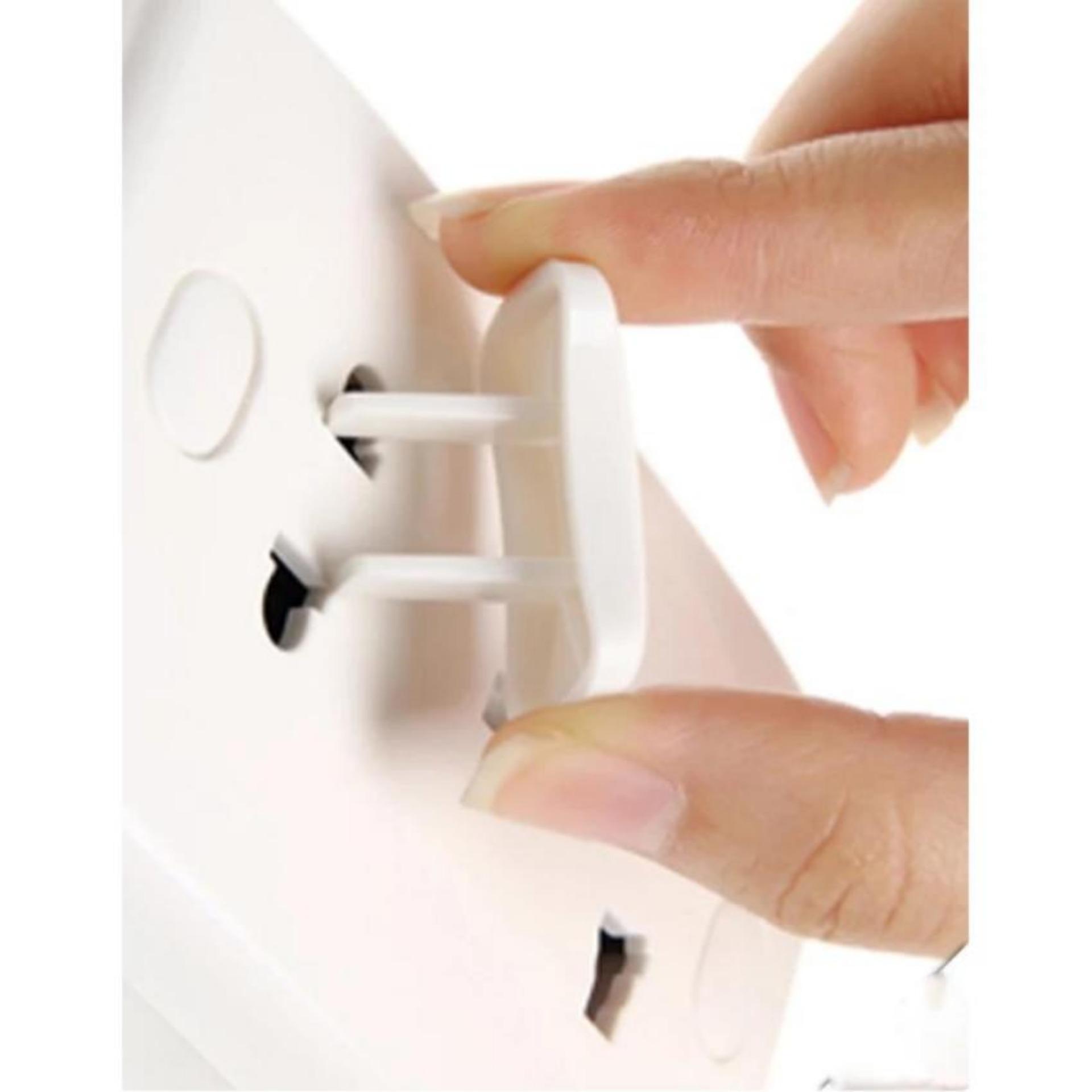 Bộ 10 Nút Bịt Ổ Điện Loại 2 Chấu SUNAVI