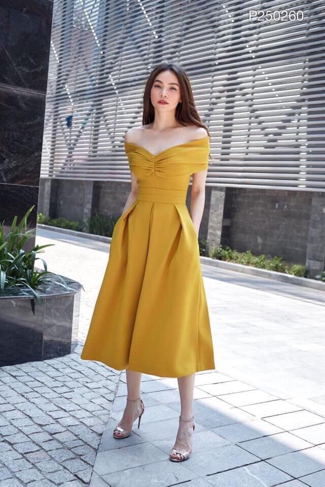 Đầm maxi nữ trễ vai chất kate lụa freesize dưới 55kg vàng đỏ