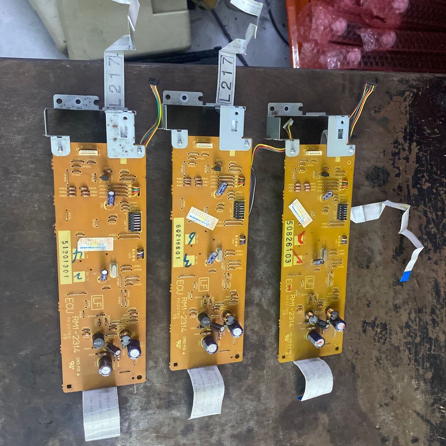 Main ECU Canon 2900 Zin tháo máy có thể gắn cho HP 1020, hàng zin đẹp, linh kiện vi mạch còn sáng, bản in của ecu này vẫn đẹp và nét