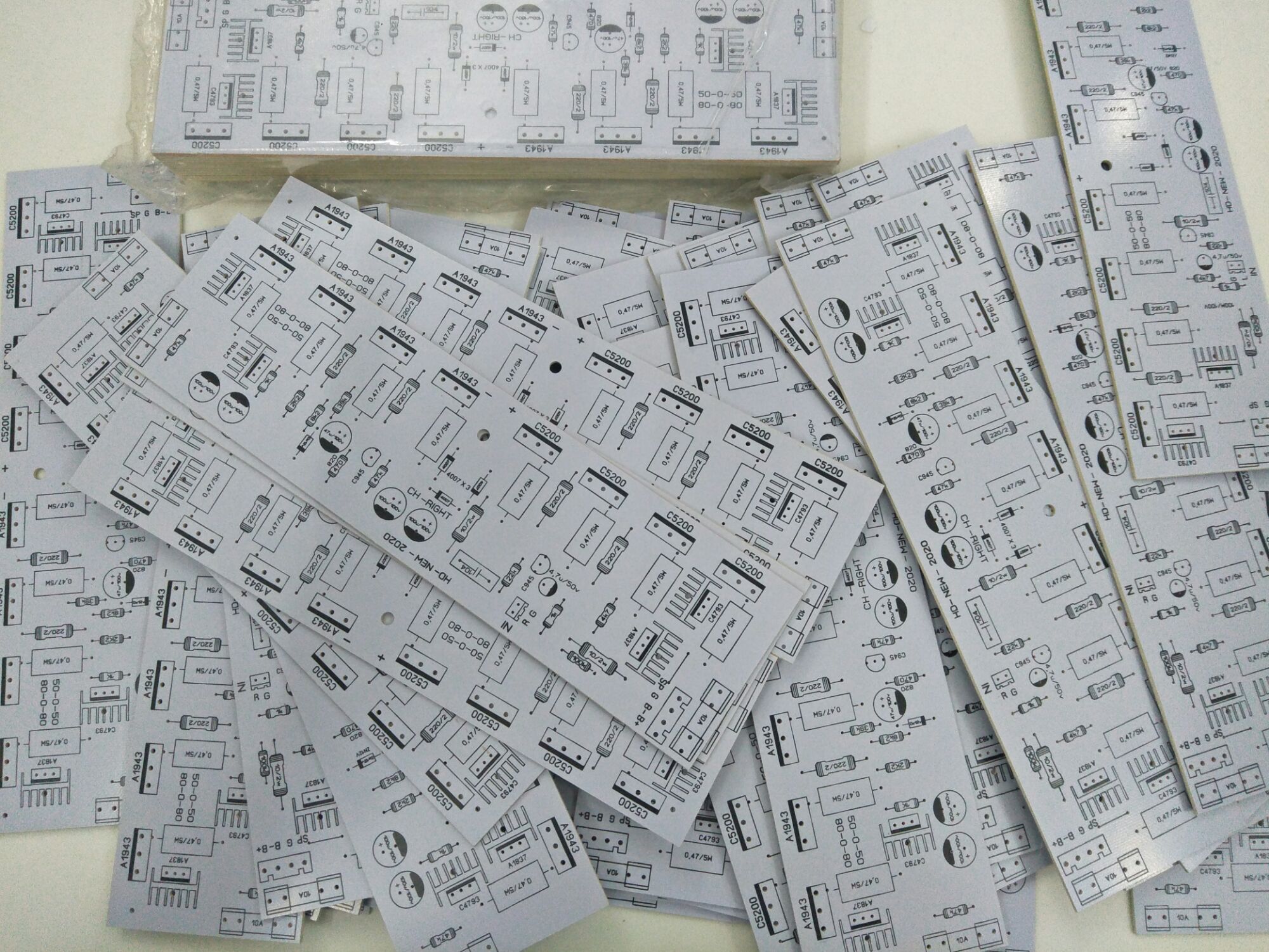 Pcb 8 sò 1 kênh sợi thuỷ tinh ( giá 1 pcb N)