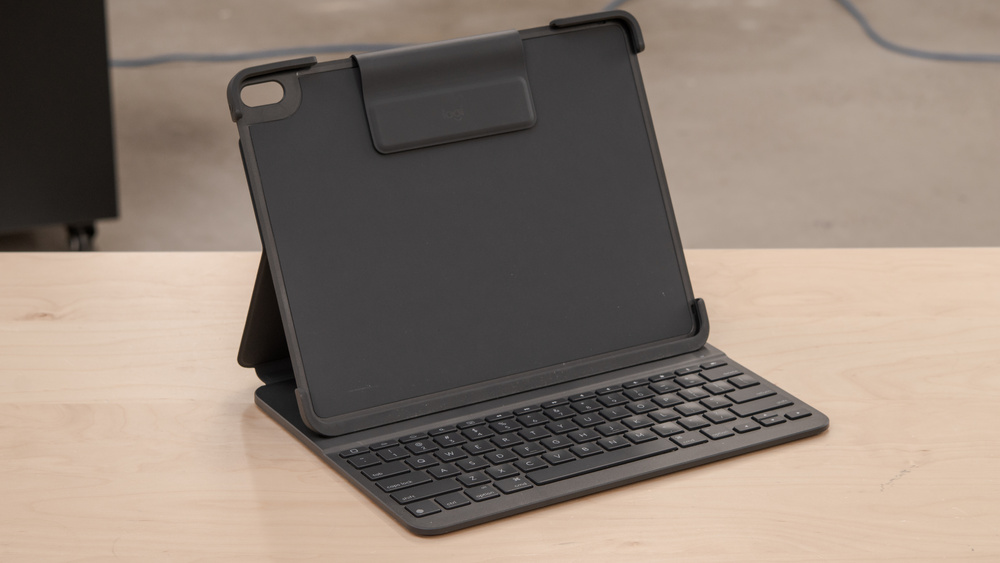 Logitech keyboard leather cover combo touch iPad 7 / iPad 8 / iPad 9-with mouse pad, detachable keyboard, 4 modes