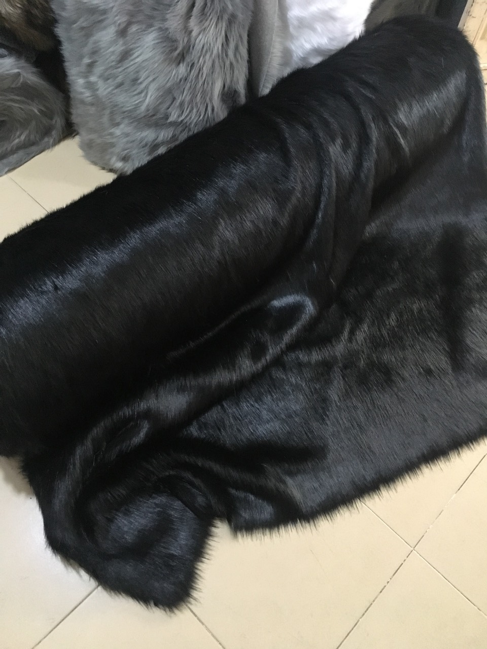 [HCM]Thảm lông dài Màu Đen - 1m x 1m6