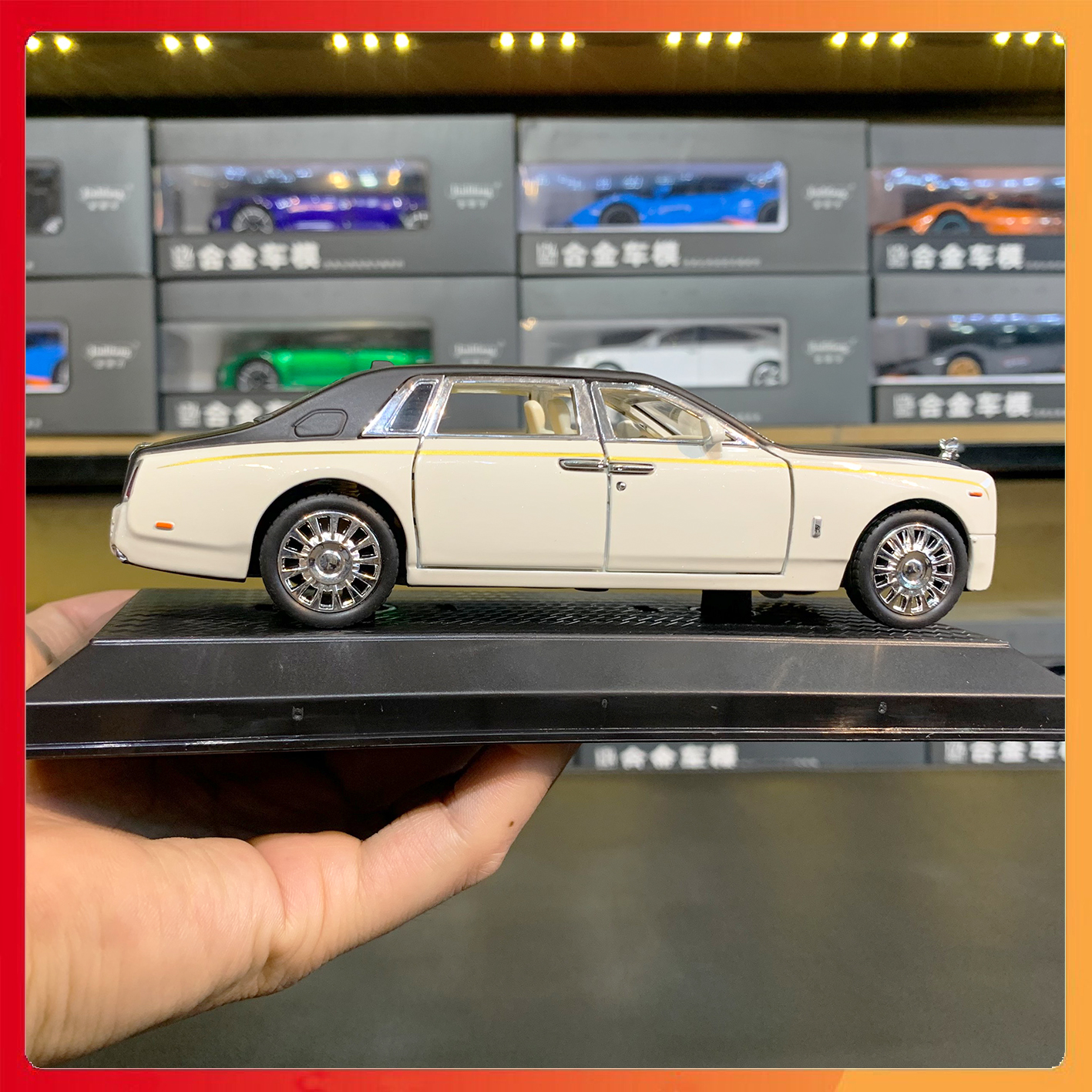 Mô hình xe Rolls-Royce Phantom VIII tỉ lệ 1:32 hãng CHEZHI