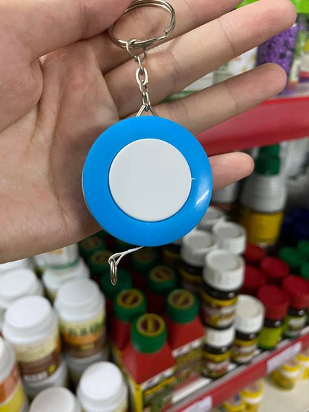 Thước dây tròn nhỏ dạng móc khóa màu ngẫu nhiên