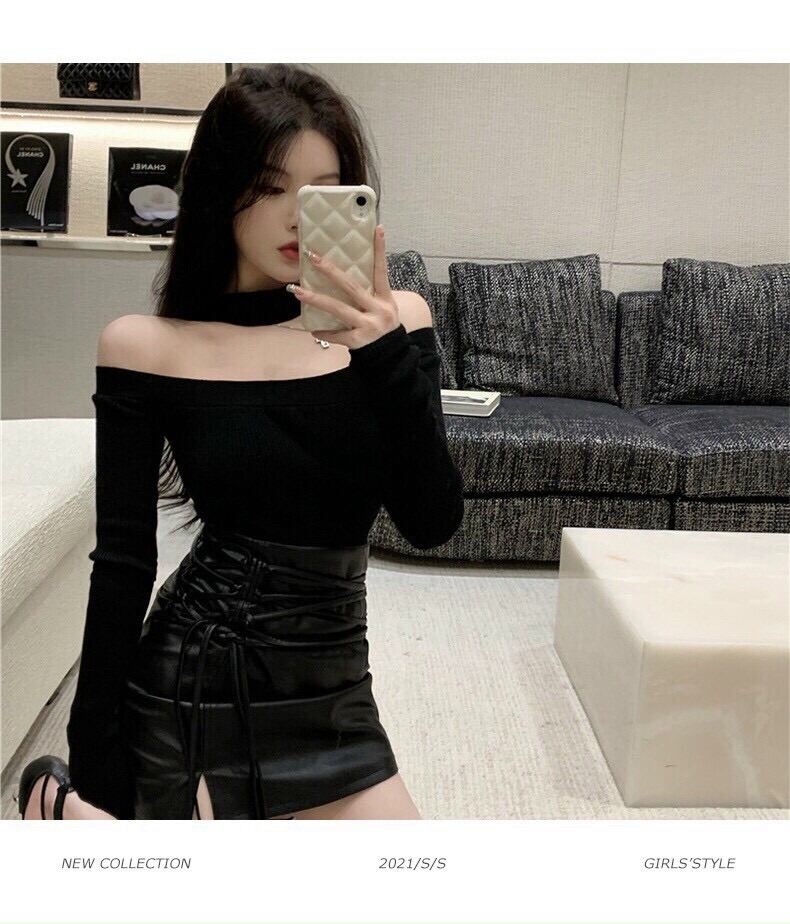 Áo Gân Tay Dài Chocker