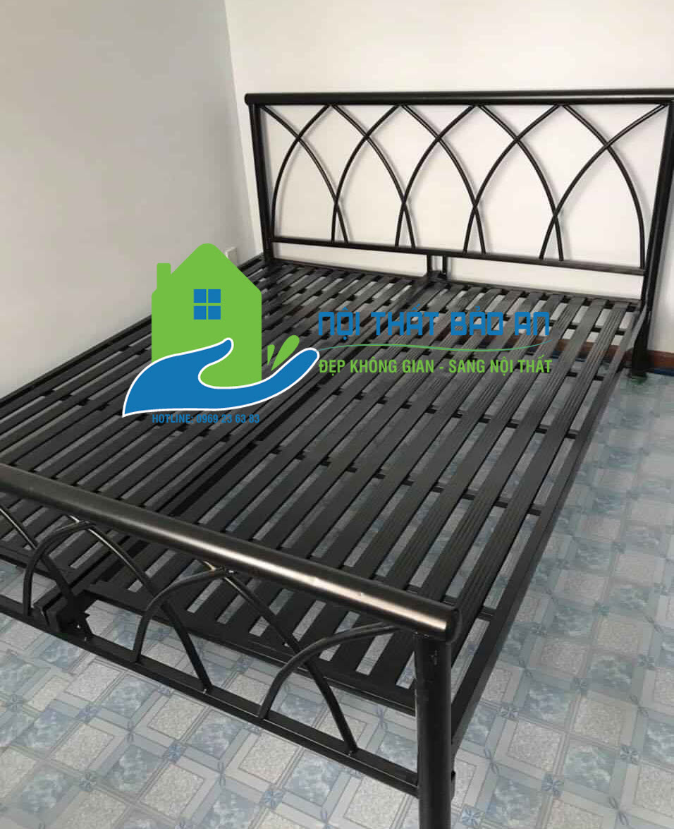 [HCM] Giường sắt kiểu gỗ cao cấp 140×200 đan chéo
