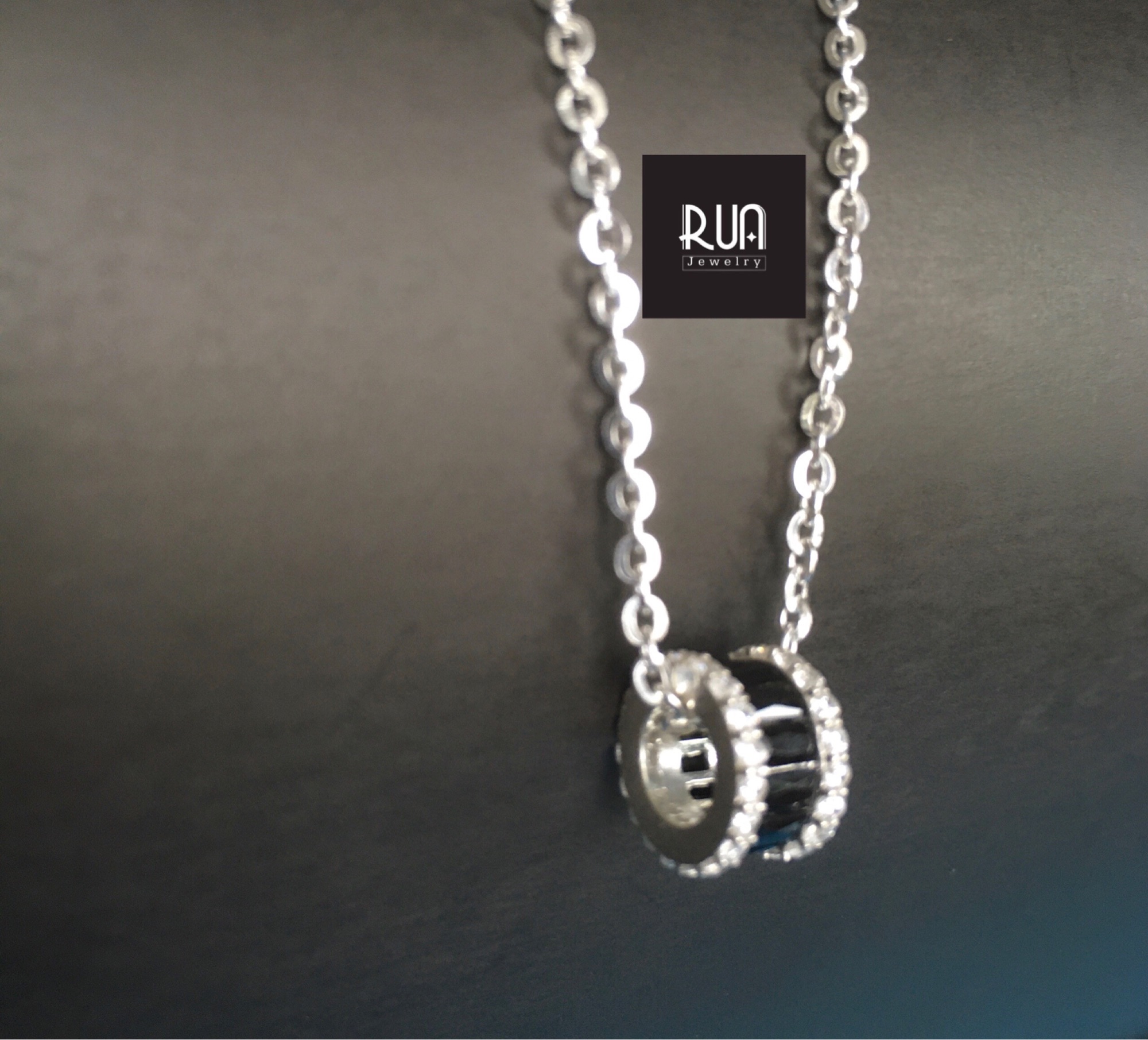 [HCM]Mặt dây charm vòng màu trắng