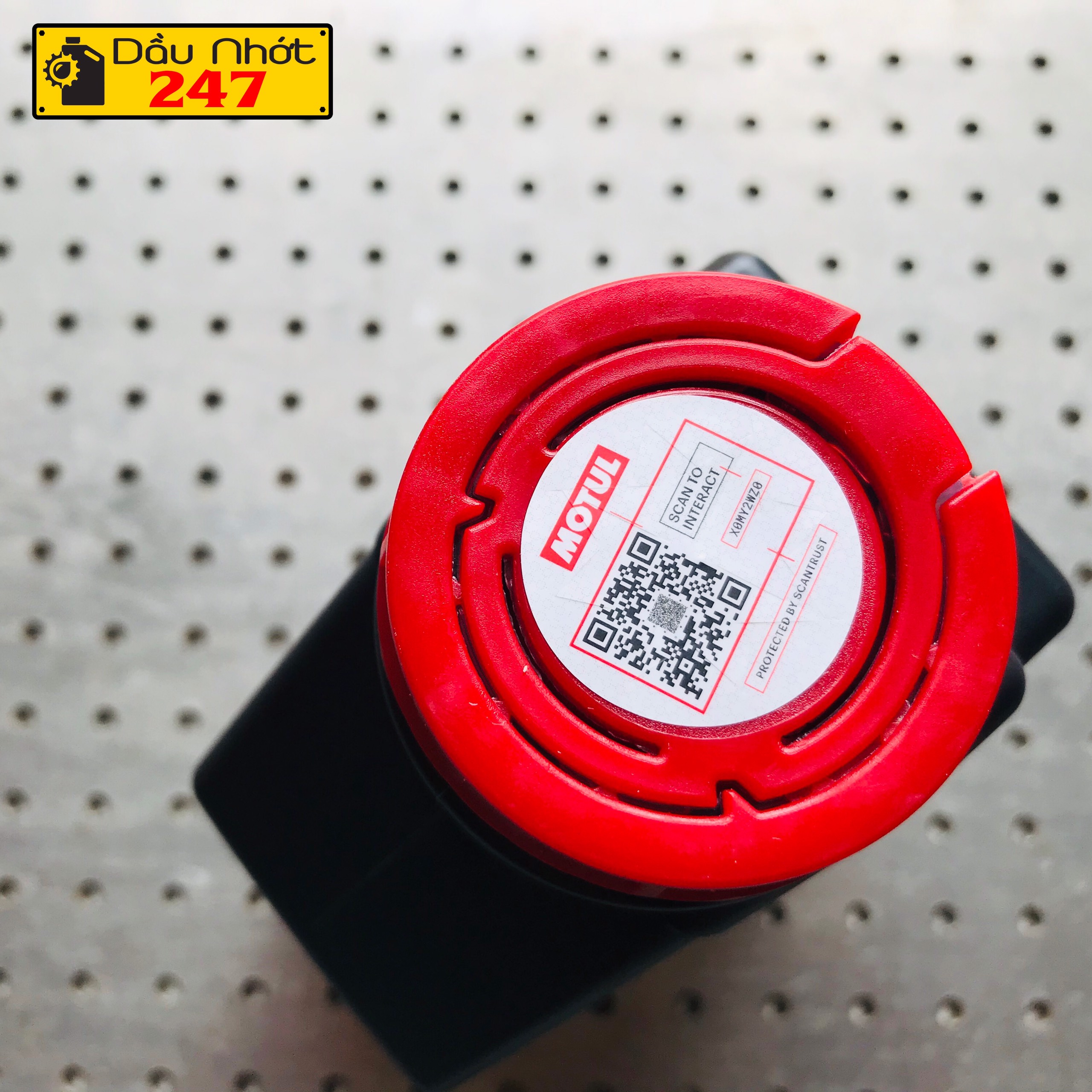 Dầu nhớt Motul 4T 7100 10w50