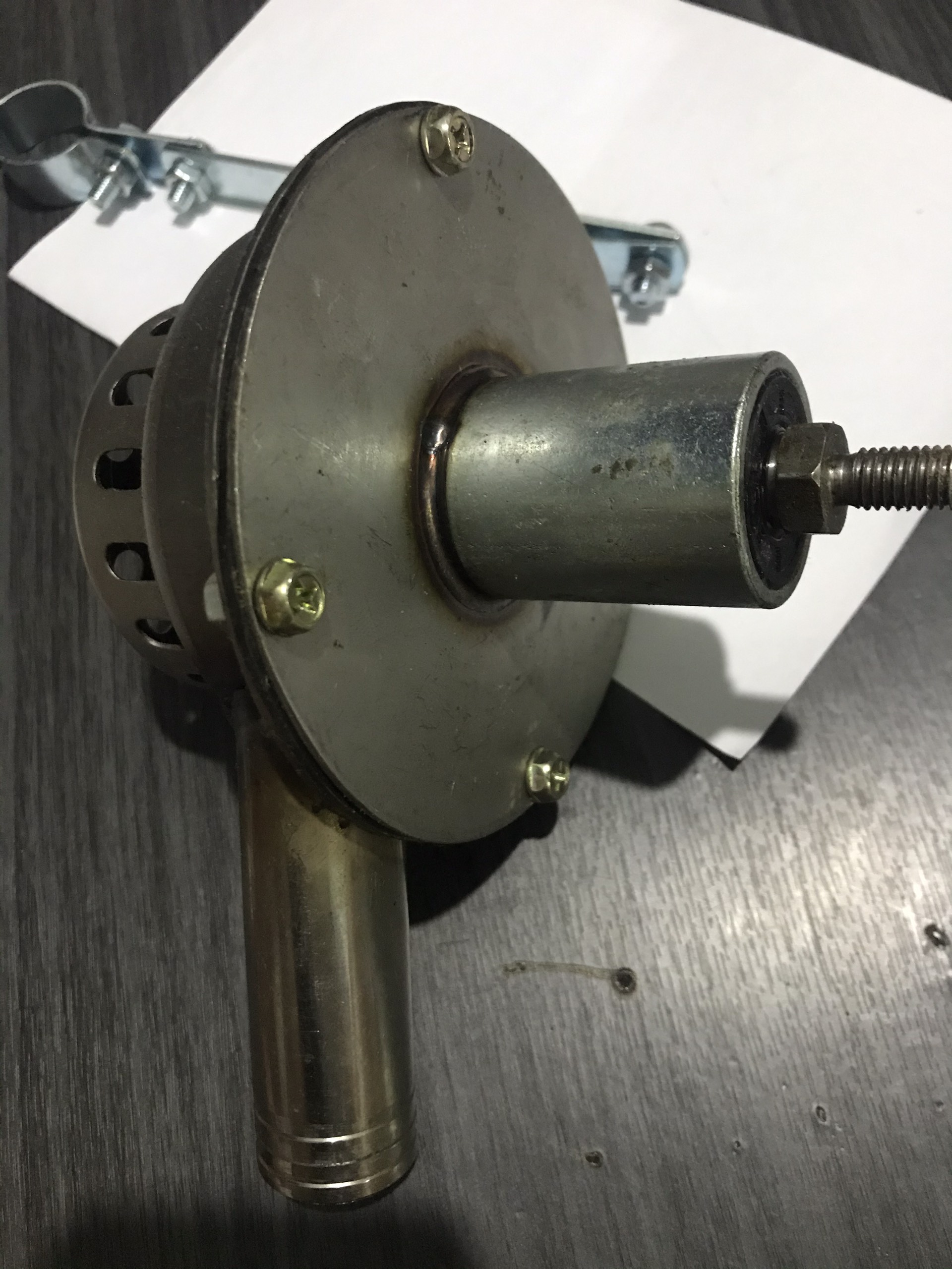 ĐẦU BƠM NƯỚC INOX GẮN MÁY CẮT CỎ. 8 LY - 10 LY