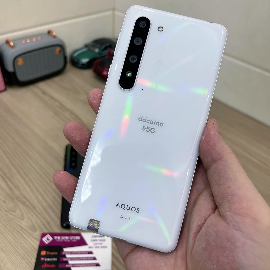 Sharp aquos r5g screen 120hz 2k-snaρdragon 865 5g ram 12g 256g