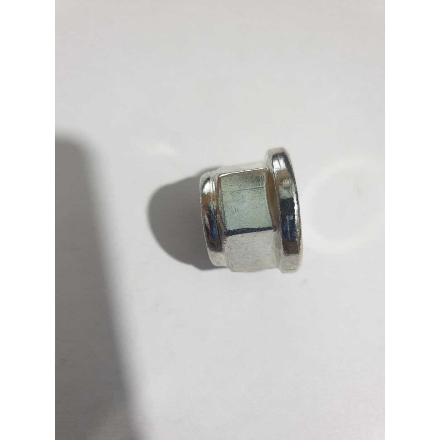[TOP 1 LAZADA] ( 2 CON) ỐC GẮN ĐẦU BÒ MÁY CẮT CỎ HU 143/541