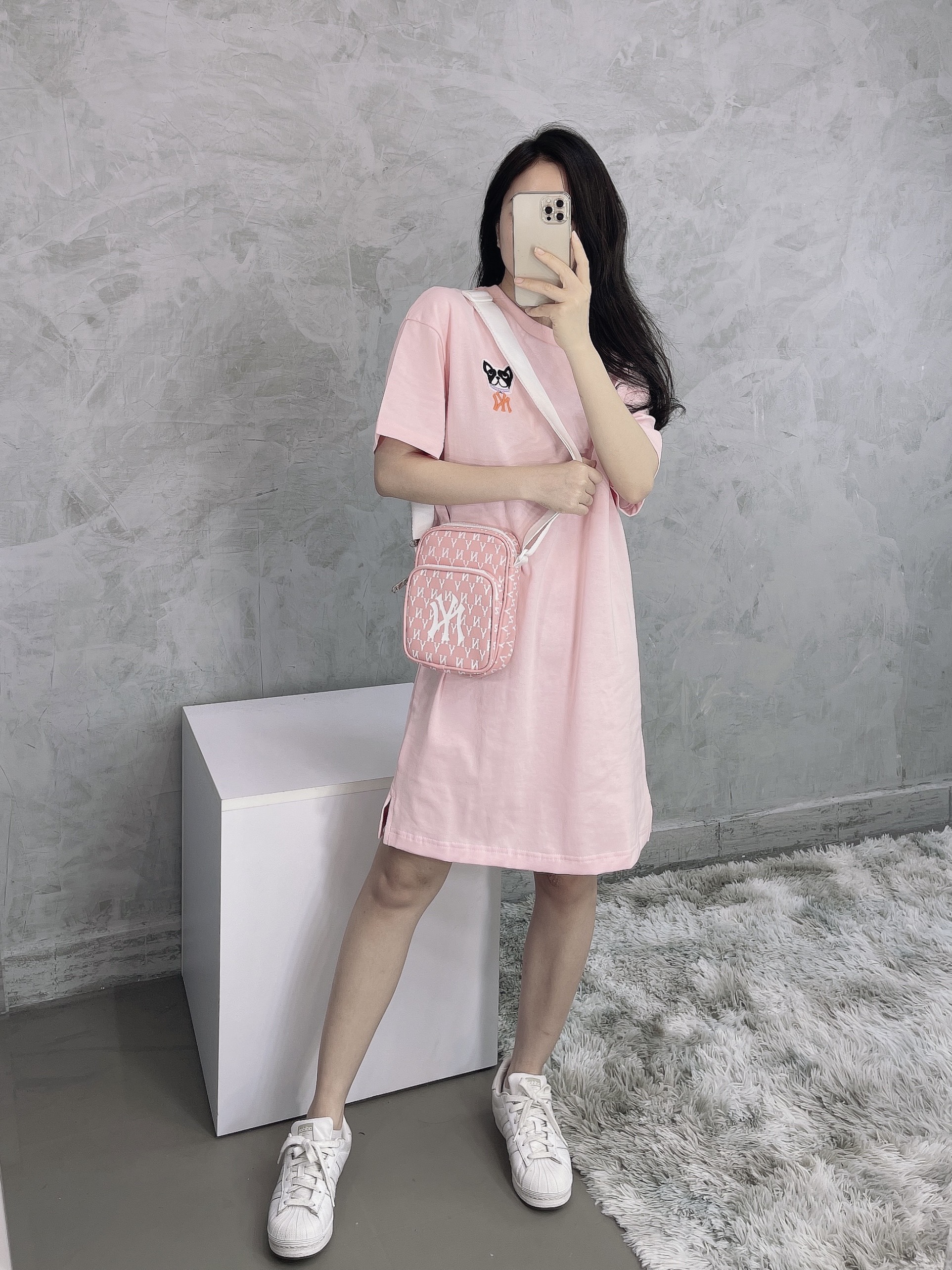 [HCM]Túi đeo chéo mini NY màu hồng họa tiết monogram