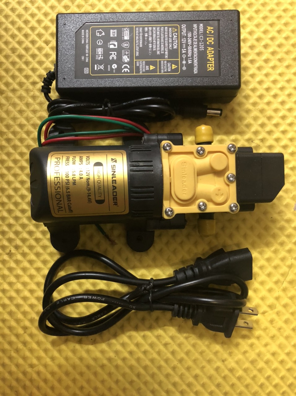 Máy bơm mini 12v - 5a kèm adapter