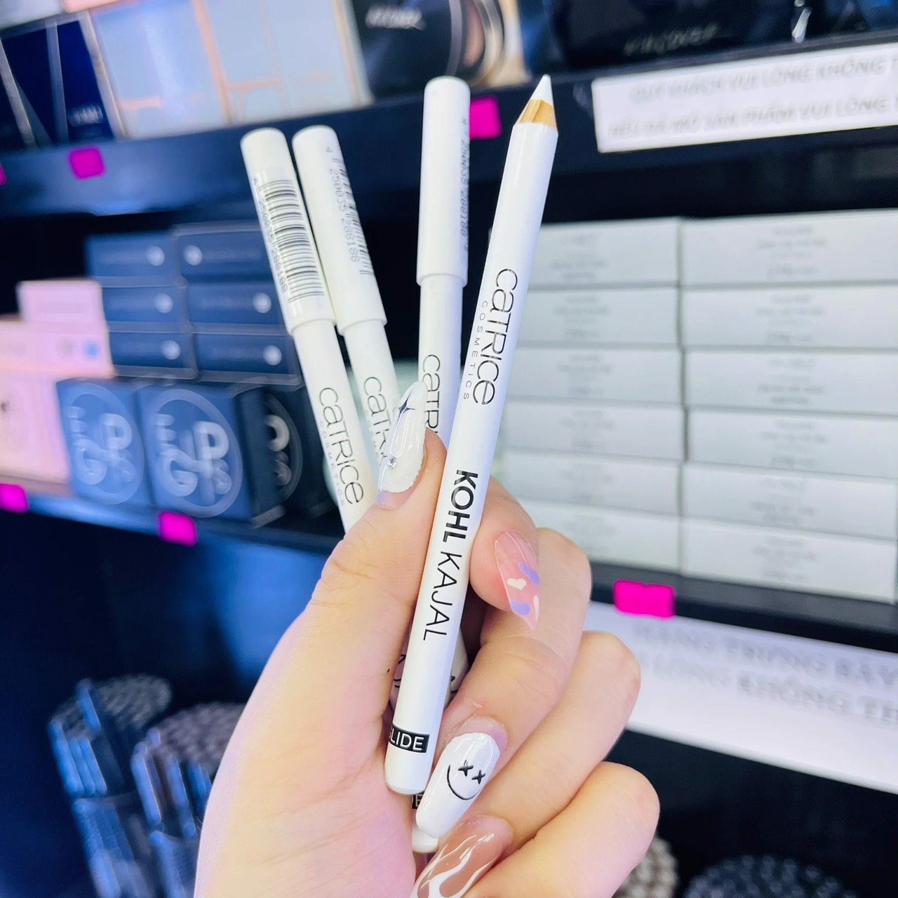 Chì Kẻ Mắt Catrice Kohl Kajal Eye Pencil Đức