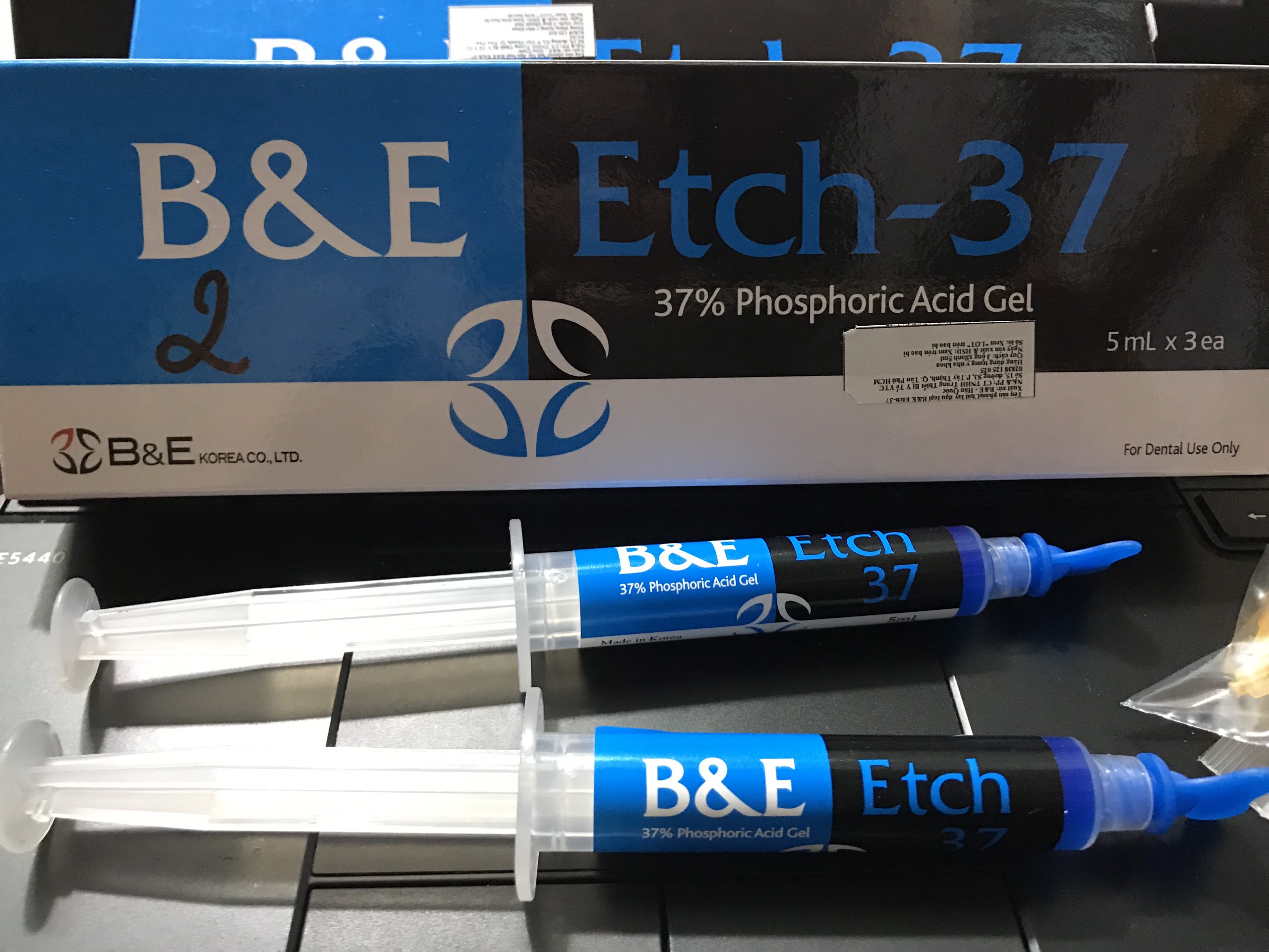 [HCM]Vật liệu xói mòn - Etching gel B&E 37%
