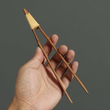 Nhíp tre gấp chén trà- hàng thủ công mỹ nghệ- siêu đẹp.