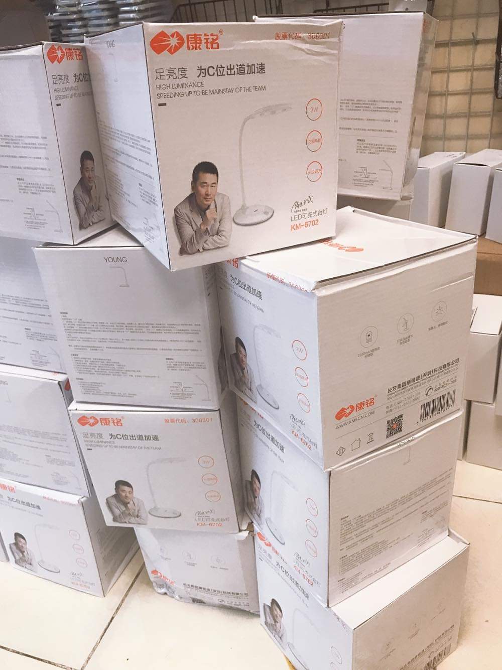 Đèn led tròn, đèn tròn để bàn, đèn nối mi