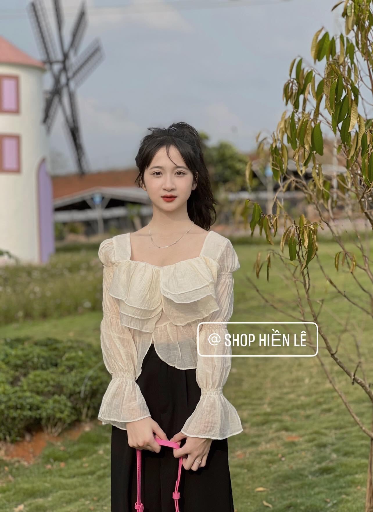 Áo kiểu voan bèo tầng