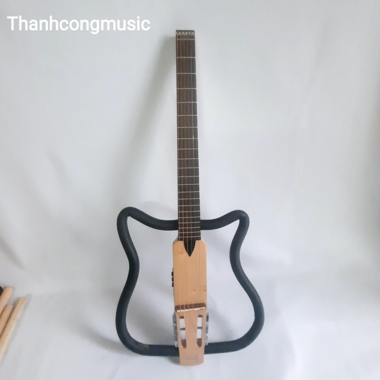 Đàn guitar silent dùng chung dây acoustic hoặc classic