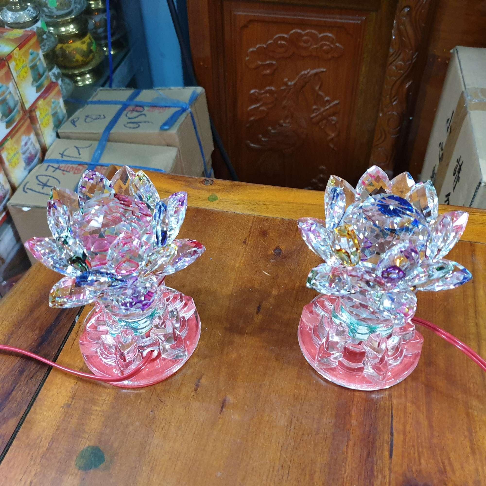 Cặp đèn thờ đá pha lê tự động đổi màu cao 12 cm