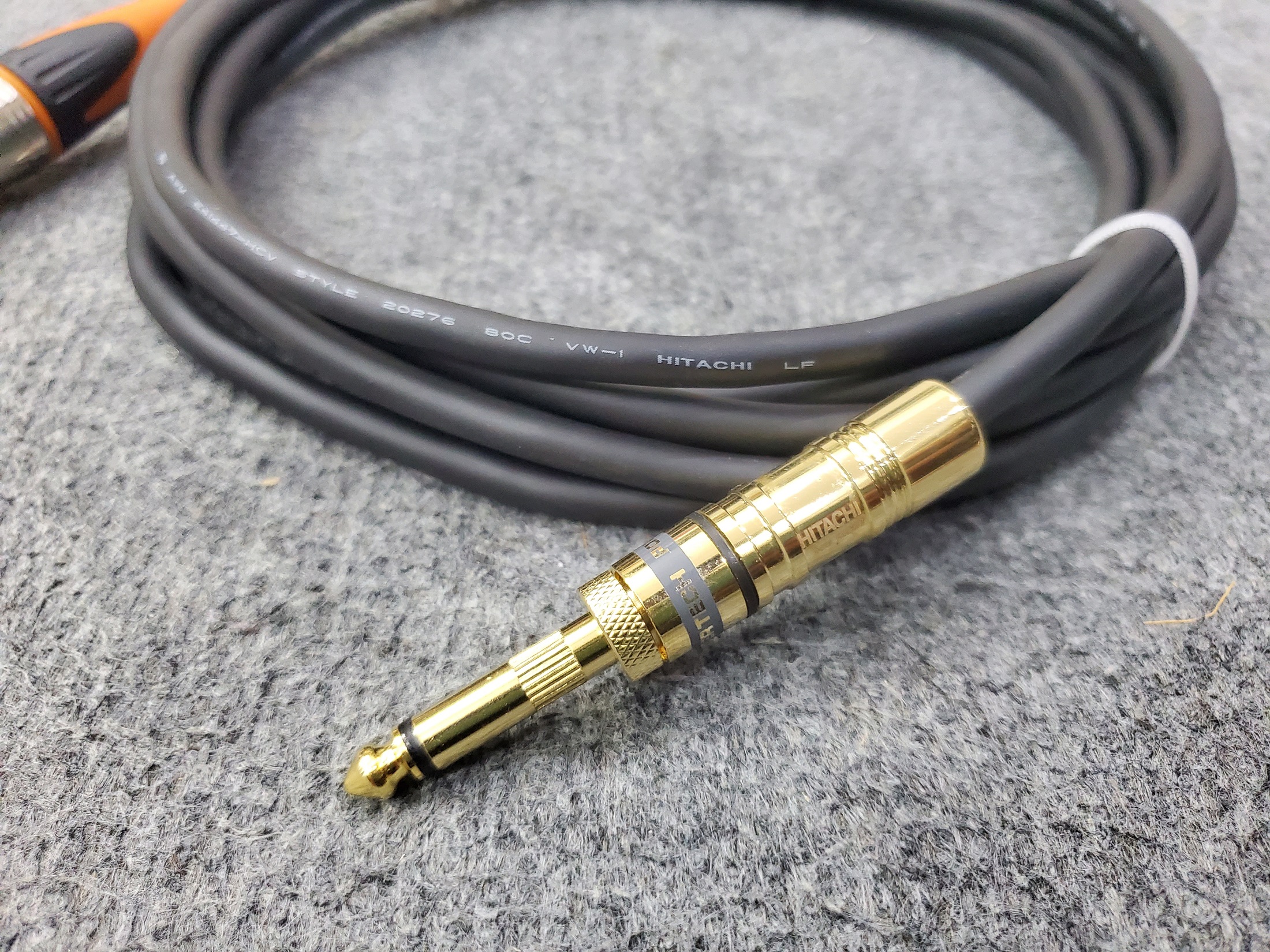 Dây Micro Có Dây Hitachi Nhật 5m