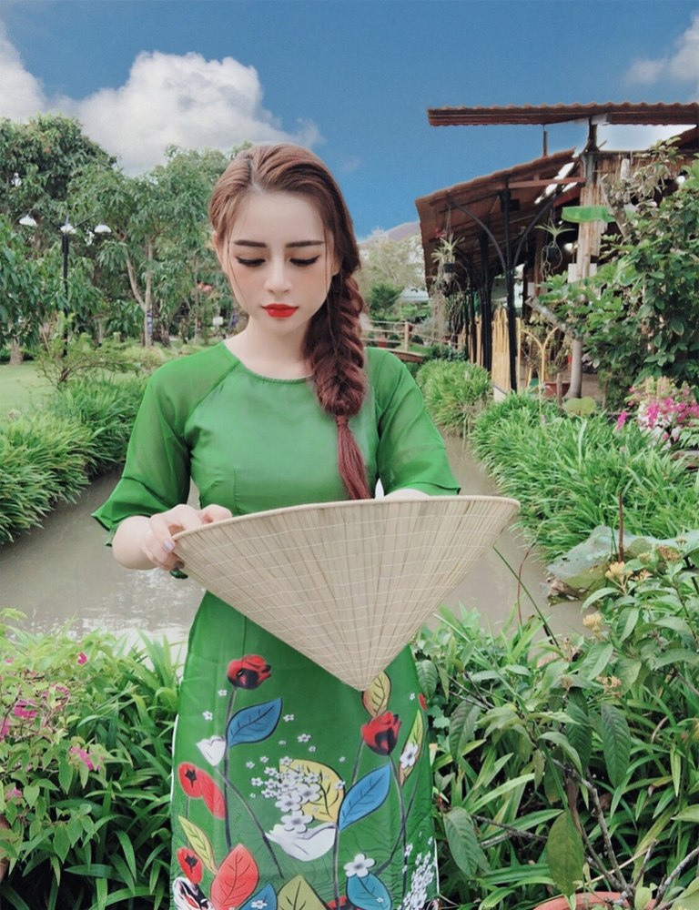 [4.4 Hoàn tiền 15%]Áo dài vol in tay cách điệu ( KHÔNG KÈM CHÂN VÁY)- MS2037AD
