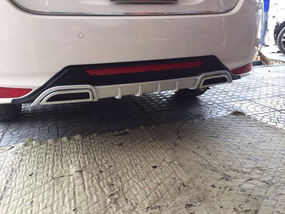 Lip chia bô Vios 2019 bô vuông chuẩn phom xe không cần chế