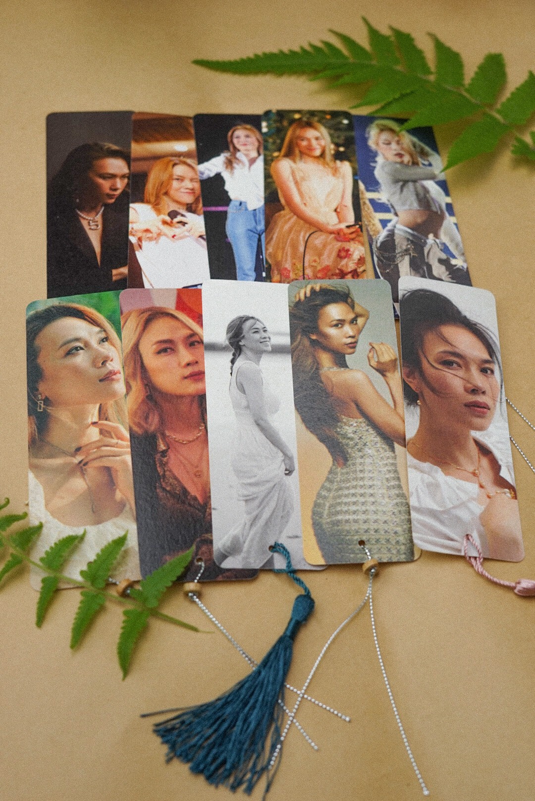SET 10 BOOKMARK CHỊ ĐẸP MỸ TÂM