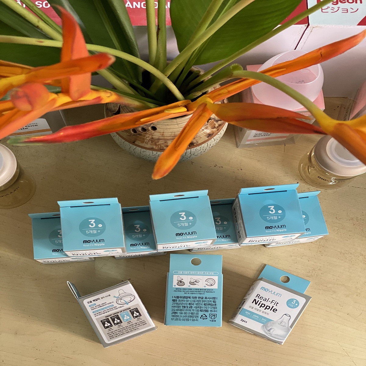 Núm ty Moyuum Hàn Quốc, Dành cho bình sữa cổ rộng, [ 2 cái / hộp]