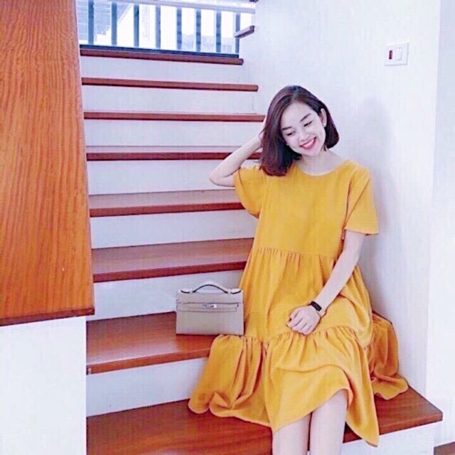 Đầm suông tầng vàng