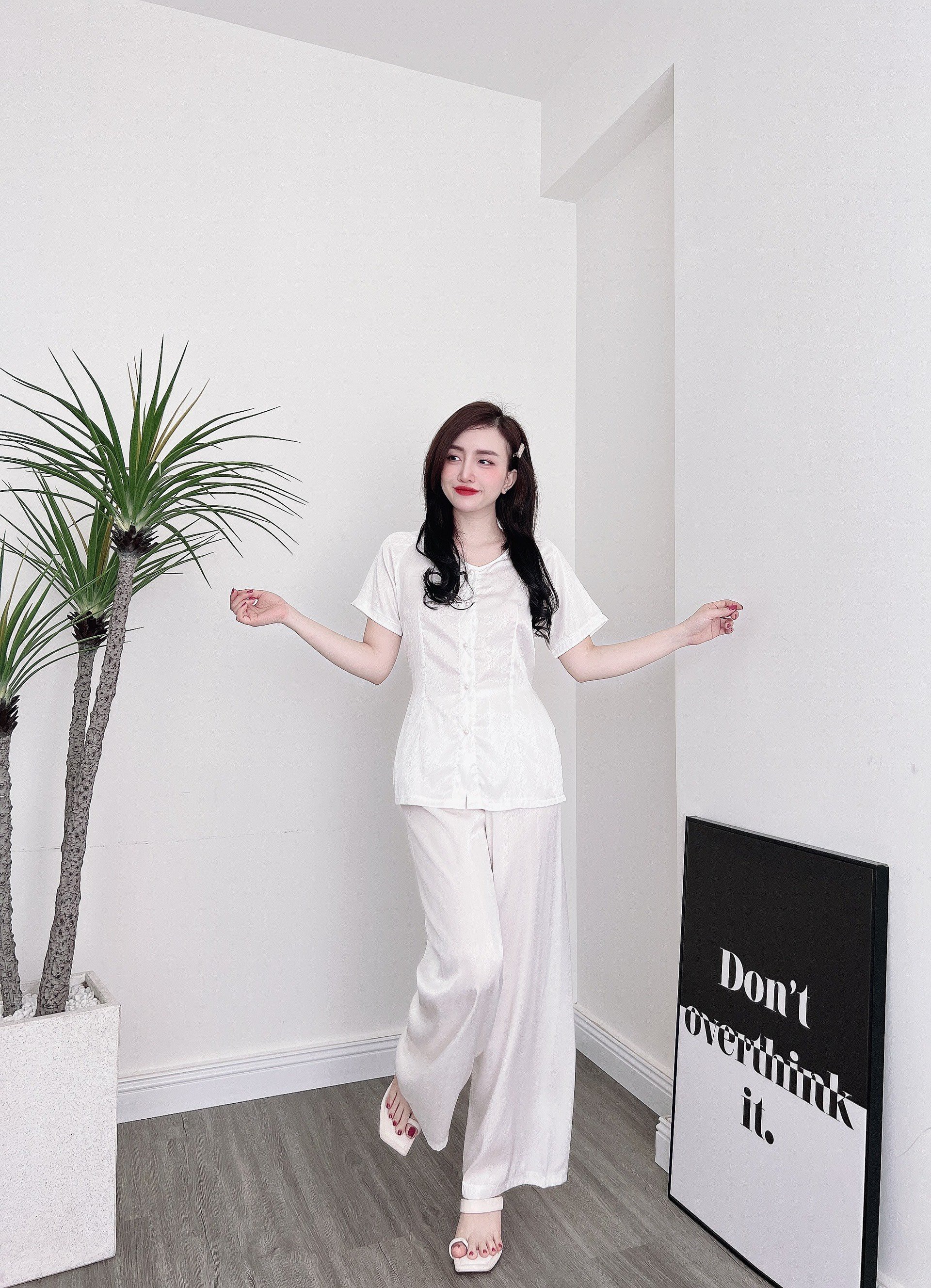 ÁO BÀ BA LỤA TRƠN CỔ TIM KÈM QUẦN