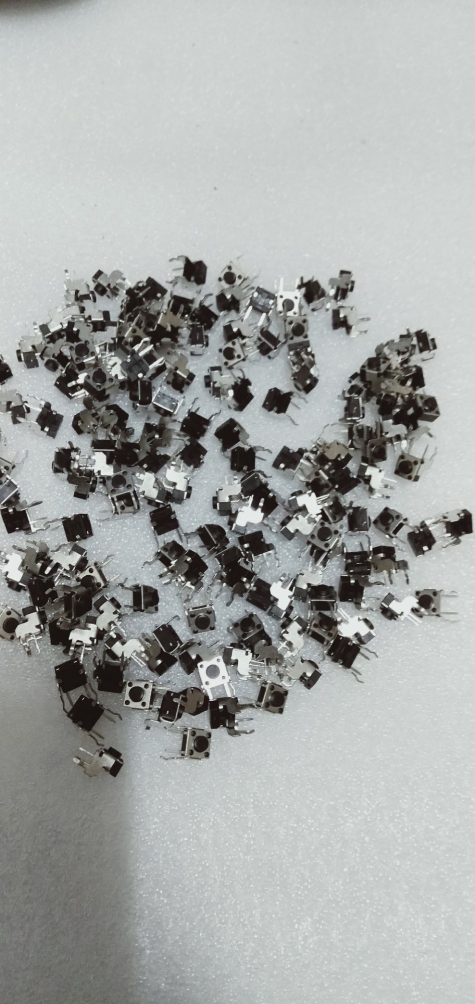 50 Chip công tắc sắt - Điện Tử Nhật Anh