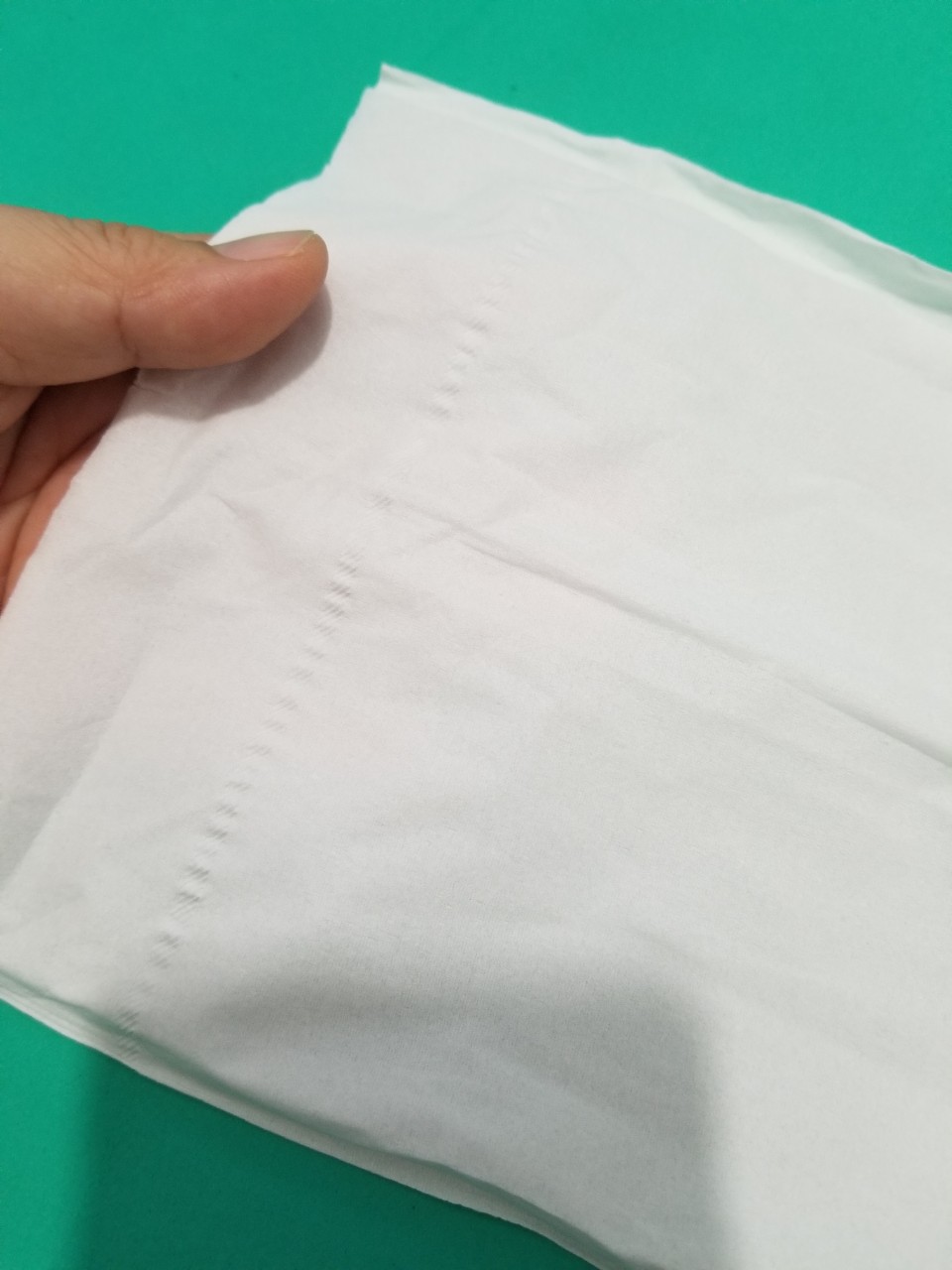 Khăn giấy lụa mềm mại không mùi gói 300 tờ