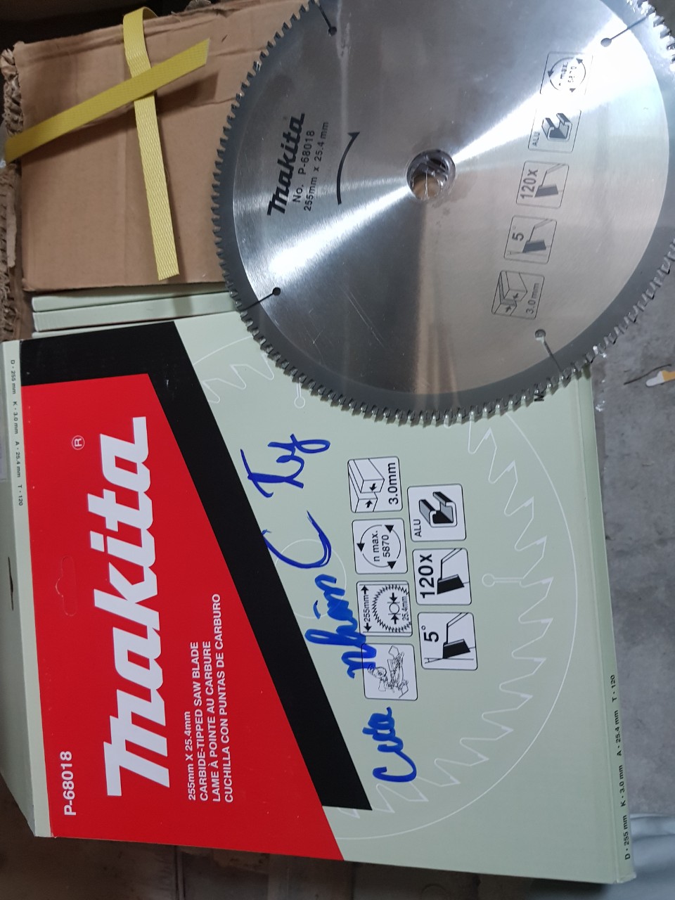 Lưỡi cắt gỗ Makita 250mm