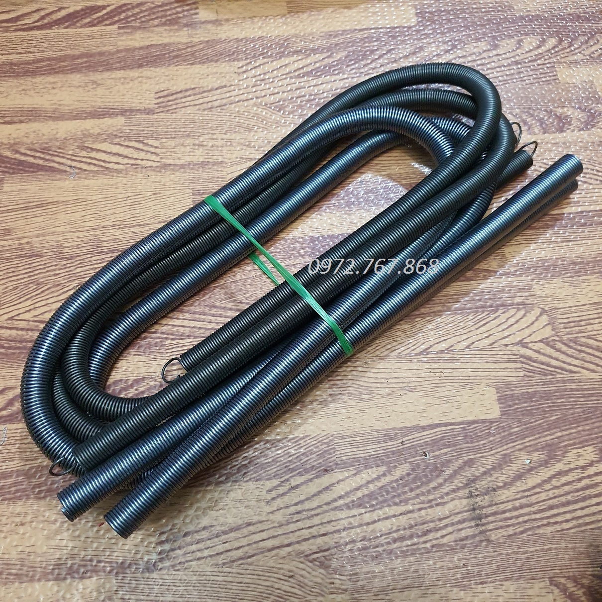 Lò xo kéo dài 1000mm