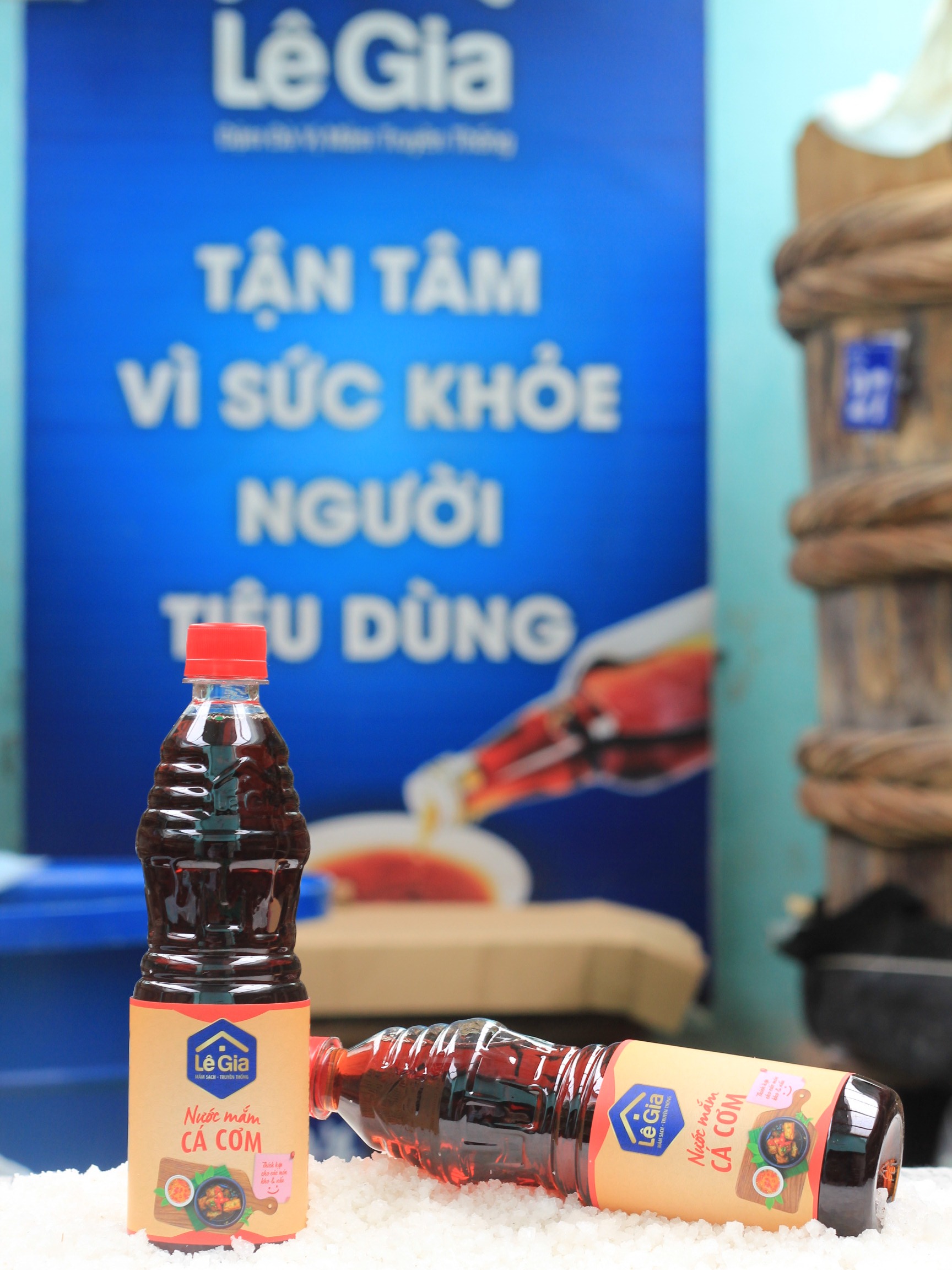 Nước mắm cá cơm Lê Gia can 2L