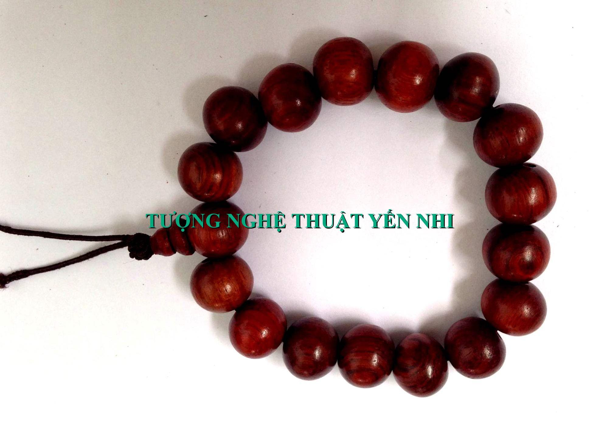 Vòng tay gỗ hương cao cấp 12mm