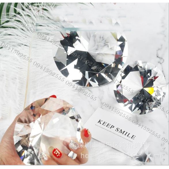 Kim Cương chụp ảnh móng nail, làm deco , size 80