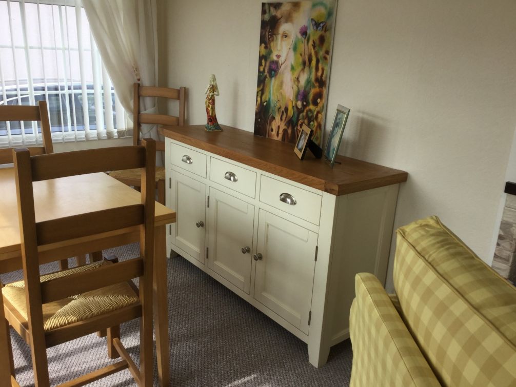 Tủ Sideboard 3 hộc kéo 3 cánh