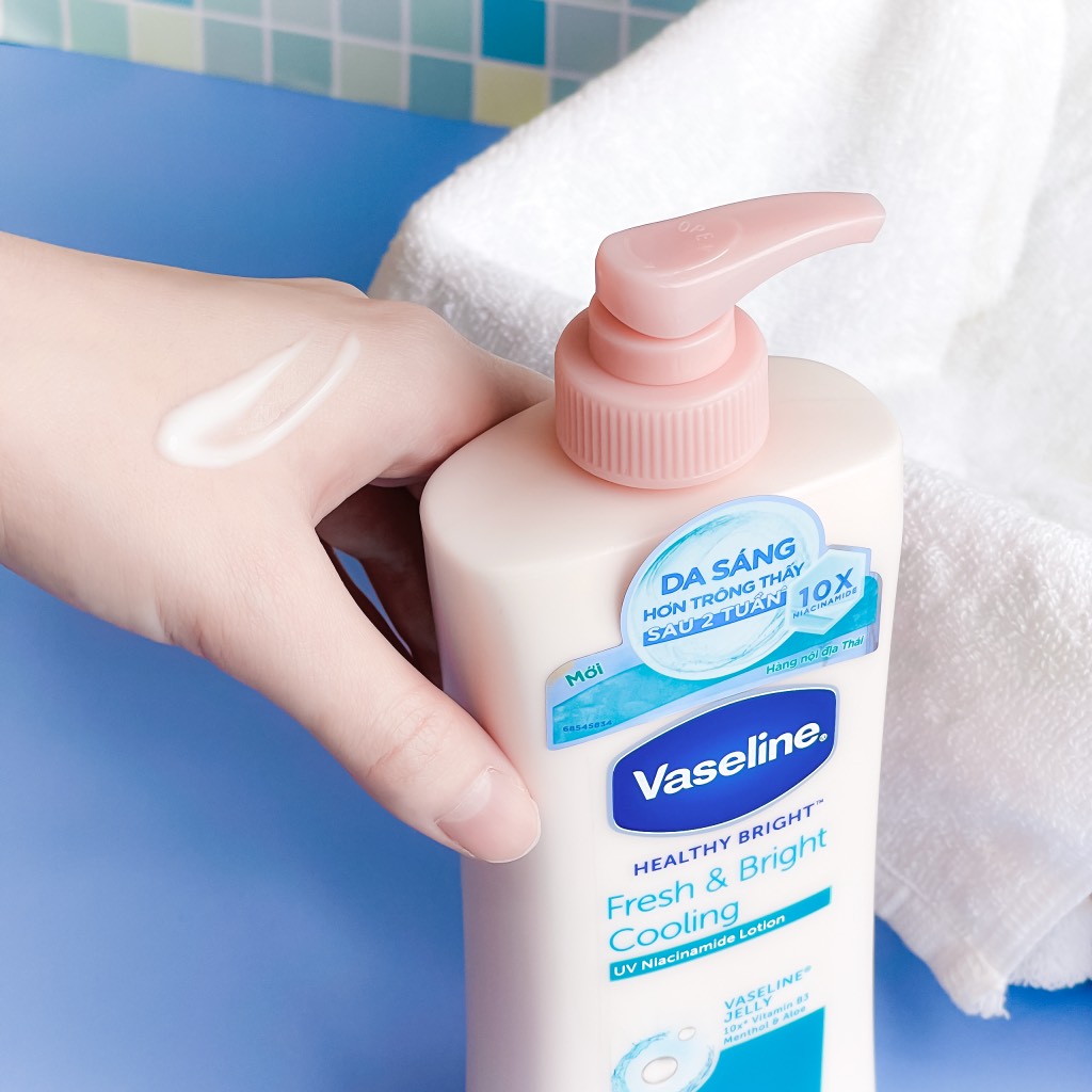 Sữa Dưỡng Thể Vaseline FRESH & BRIGHT COOLING -4C 350ML