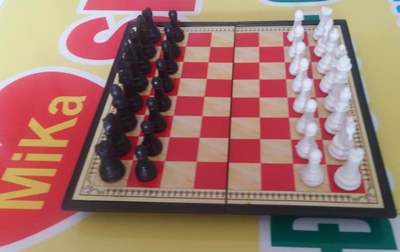 Bộ cờ vua nam châm cỡ vừa