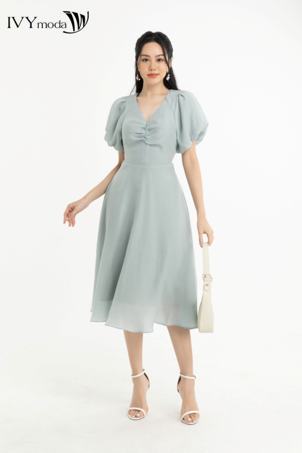 Đầm lụa xòe tay phồng IVY moda MS 48M7589